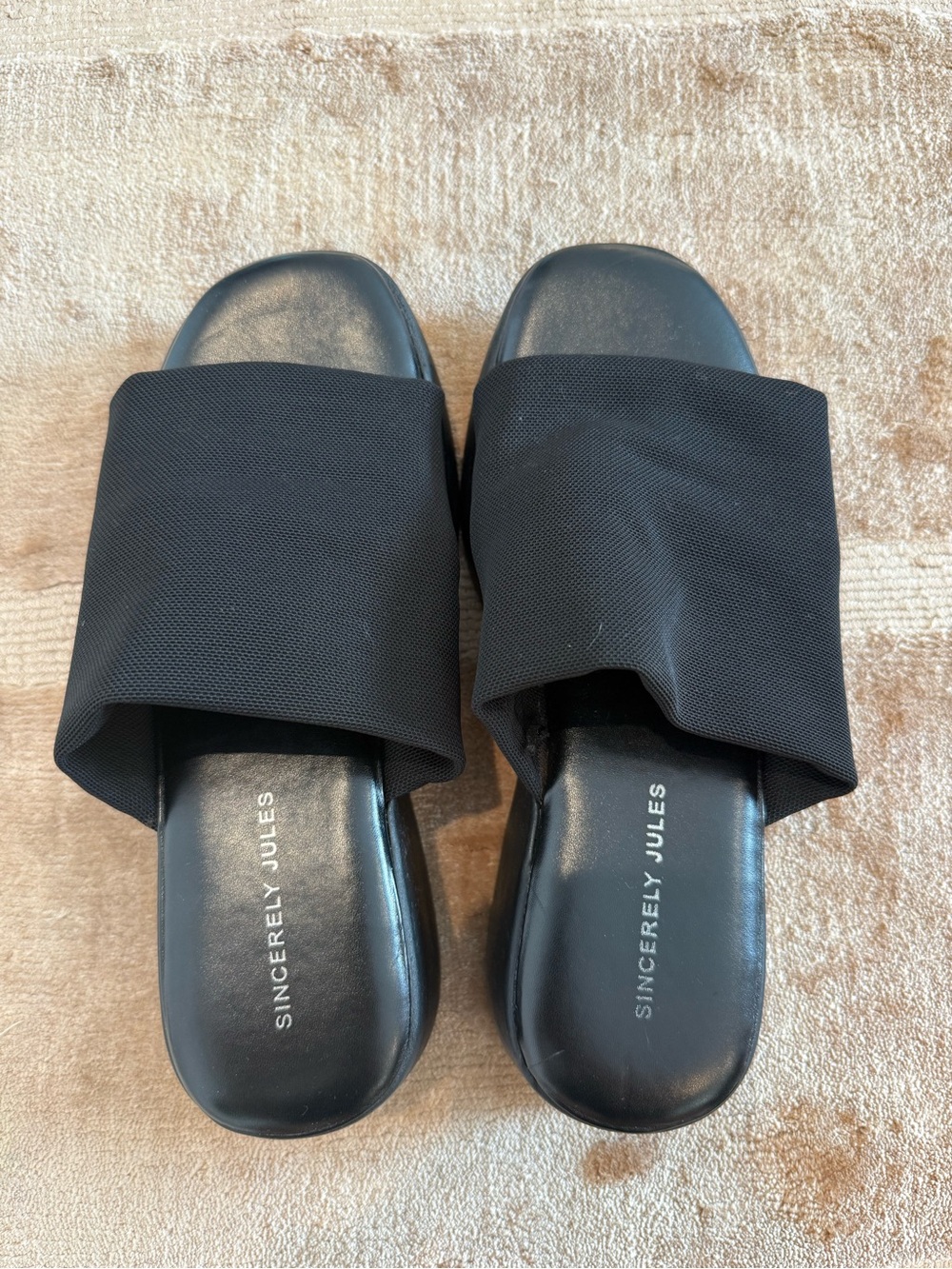 Sincerely Jules Black Wide-strap Slide Platform Sandals